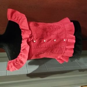 Sleeveless off-shoulder fitted blouse